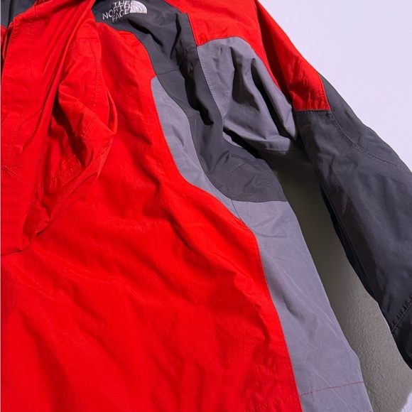 The North Face Red and Black Outdoor Jacket - Picture 6 of 8
